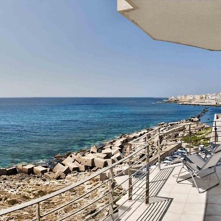 Apartment Overlooking The Sea With A View Of Old Gallipoli And The Whole Bay Zewnętrze zdjęcie
